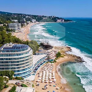 Hotel Sirius Beach And Spa